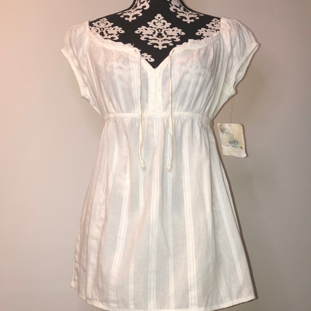 NWT Small Top